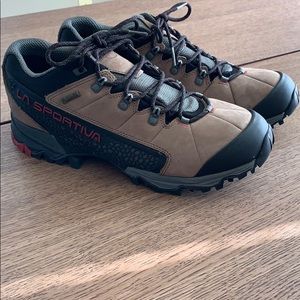 La Sportiva Men’s Genesis GTX Hiking Boots